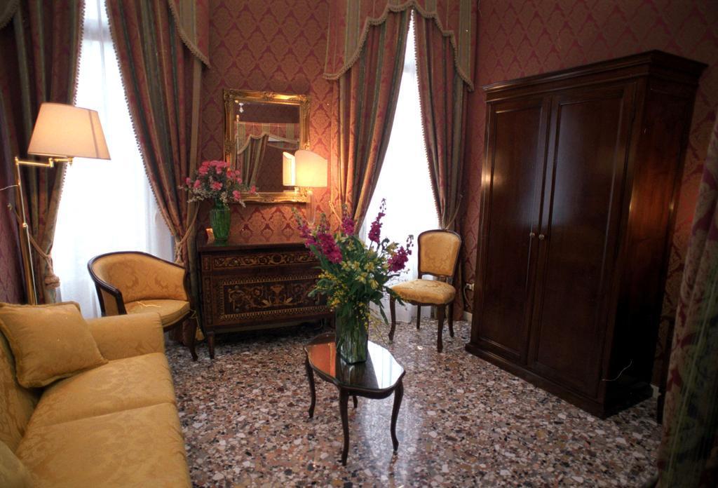 Affittacamere Casa Pisani Canal Venezia